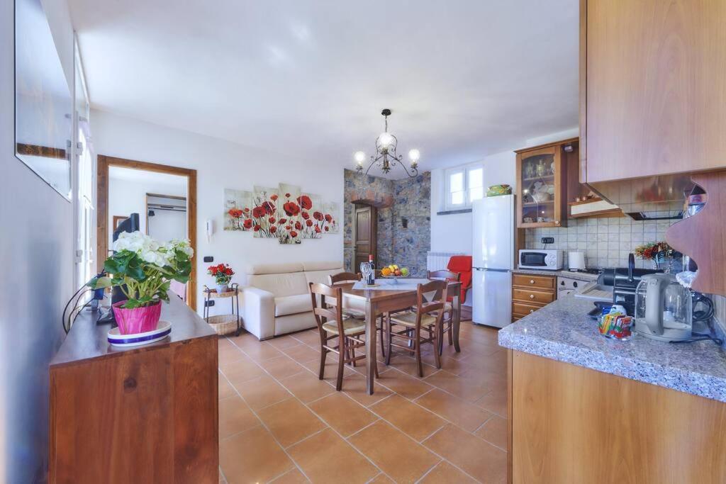 Casa Ducale Como Lake View Mandello del Lario Exterior photo
